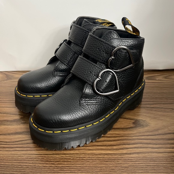Dr. Martens Women's Devon Heart Leather Platform Boots Black Size 5 - Picture 11 of 12
